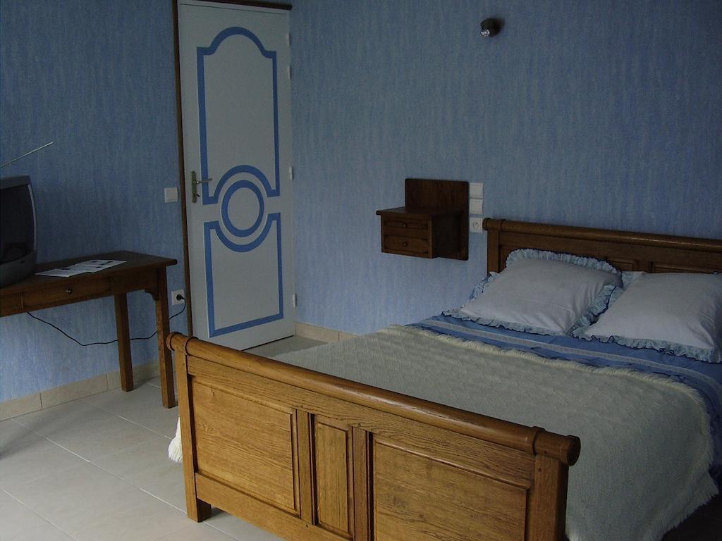 Le Relais Postal Bed & Breakfast Courson Luaran gambar